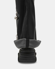PREVALE BLACK