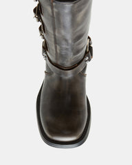 ROCKY BROWN DISTRESSED