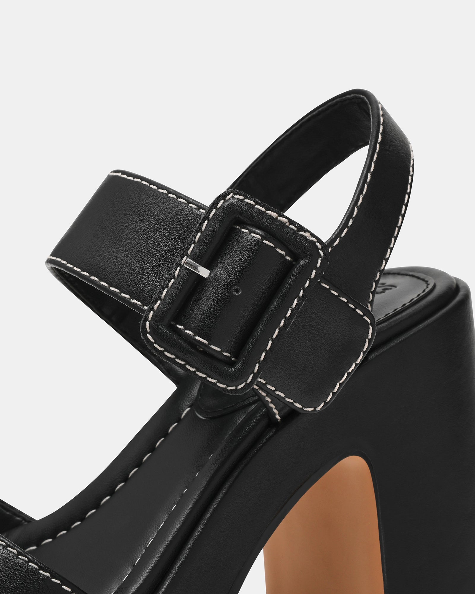 MODEL BLACK